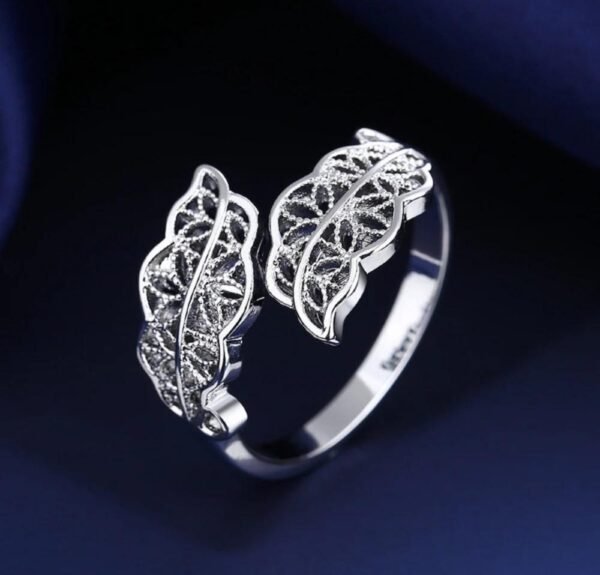 Leaf Design Silver Plated Zircon Adjustable Ring