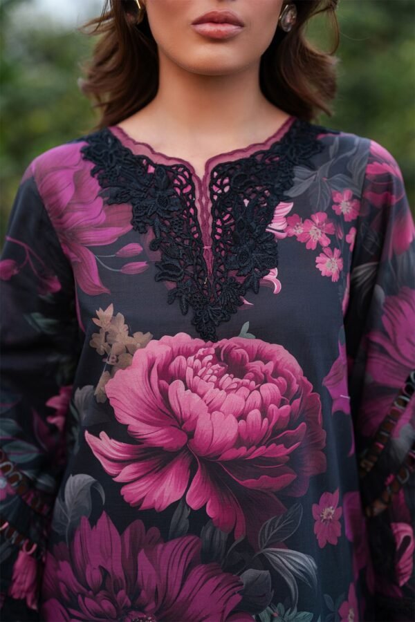 IZNIK patches with VOIL Print Dupatta Fabric: 9070 Lawn Printed shirt Printed trouser Printed 100/100 voil lawn Dupatta Embroidery patches on organza - Image 3