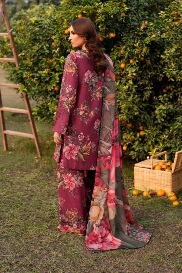 IZNIK patches with VOIL Print Dupatta Fabric: 9070 Lawn Printed shirt Printed trouser Printed 100/100 voil lawn Dupatta Embroidery patches on organza - Image 3