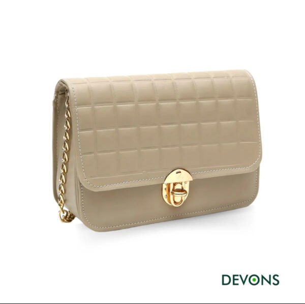 ChicStyle Luxe Crossbody – Modern Elegance for Everyday Glam - Image 6