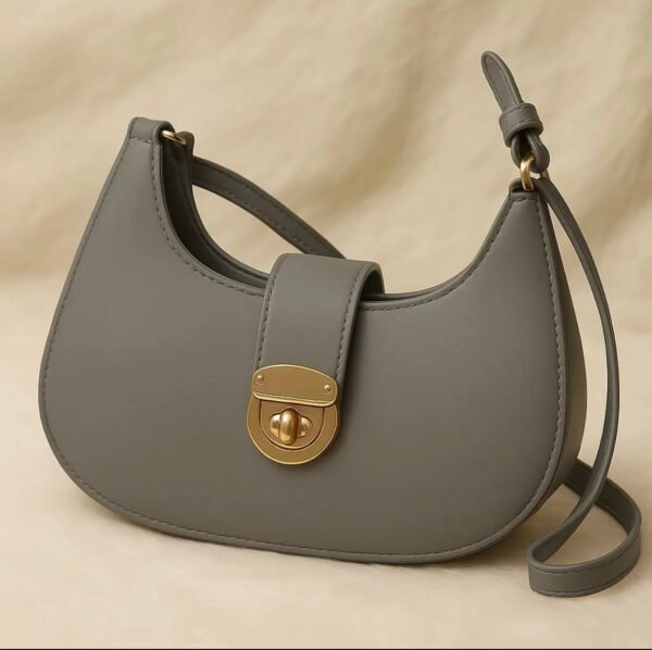 Women’s Classic Luxury Handbag – Versatile Crossbody & Shoulder Carry Bag for Everyday Elegance - Image 6