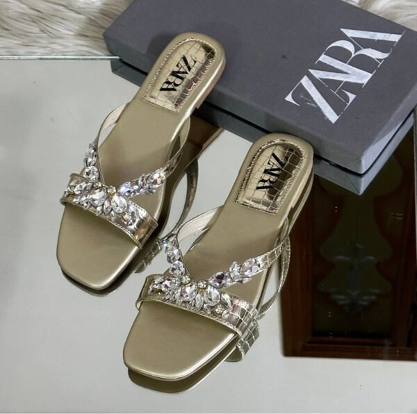 Diamond Glow Flats – Gold Sparkle Slip-Ons for Women
