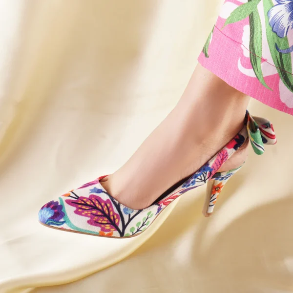FLORAYA – Cool Bloom Printed Sandals for Women - Image 4