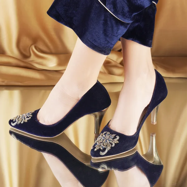 AMELIÉ ROYAL – Midnight Blue Velvet Heels by Retrowalk - Image 2