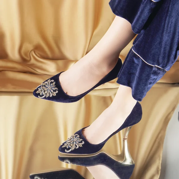 AMELIÉ ROYAL – Midnight Blue Velvet Heels by Retrowalk - Image 3