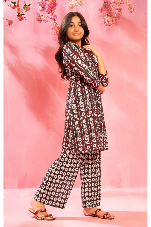 Eleganza – Swiss Lawn Digital Printed 2PC Suit - Image 3